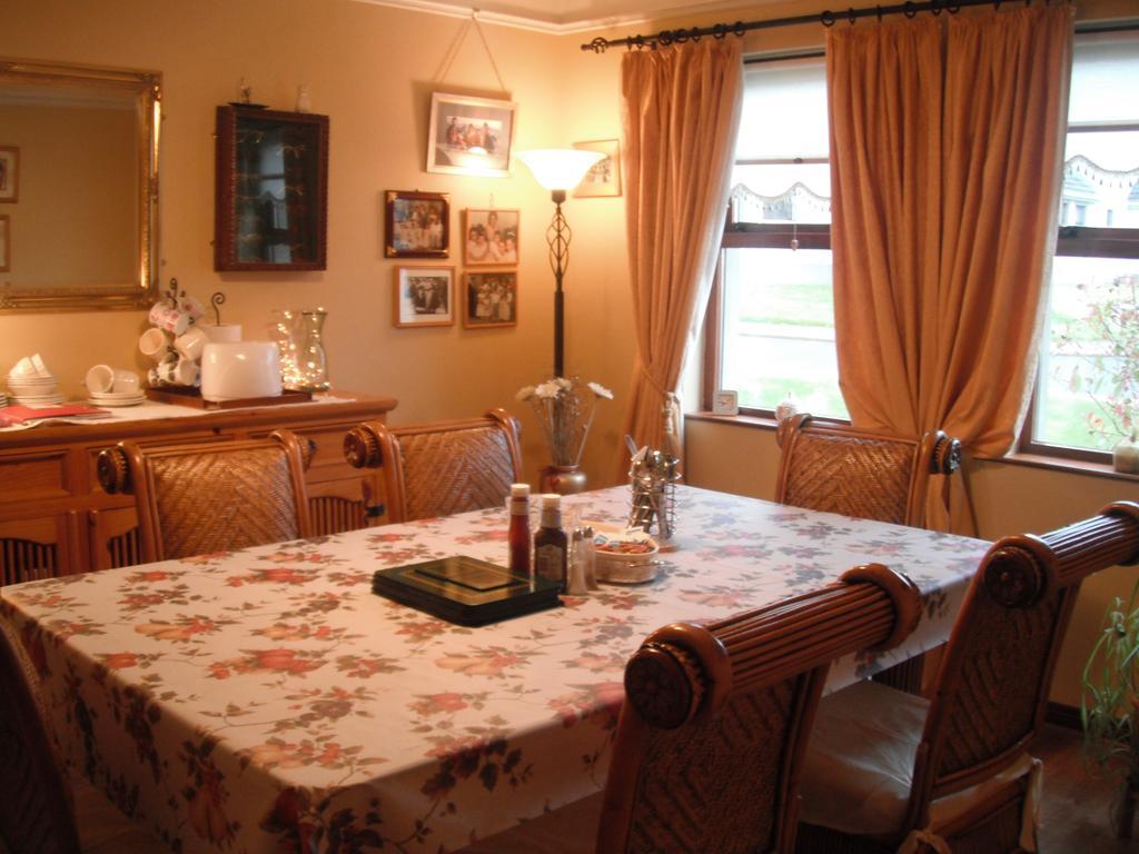 Narrow Gauge B&B Ballymoney Esterno foto