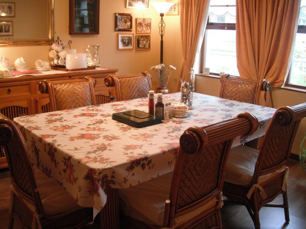 Narrow Gauge B&B Ballymoney Esterno foto
